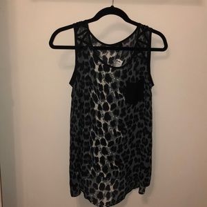 Cheetah print high low tank top